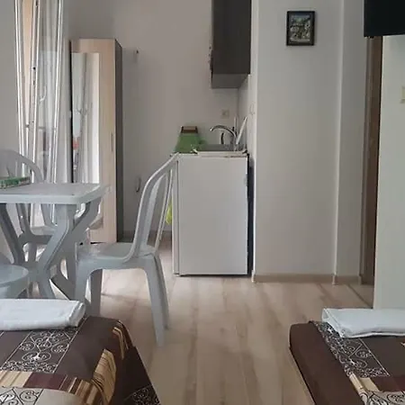 Aphrodite Gardens 1 Bedroom Apartment B406 Lägenhet *
